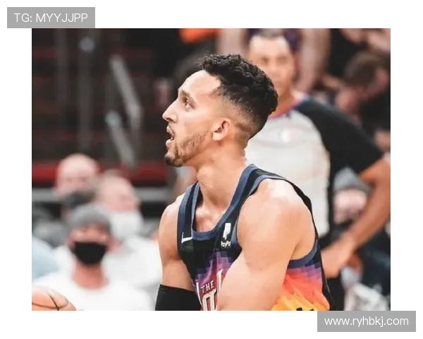 卡梅隆约翰逊的崛起之路与篮球生涯的精彩瞬间分析